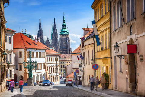 Prag: Inträdesbiljetter till slottskretsen med ljudguide