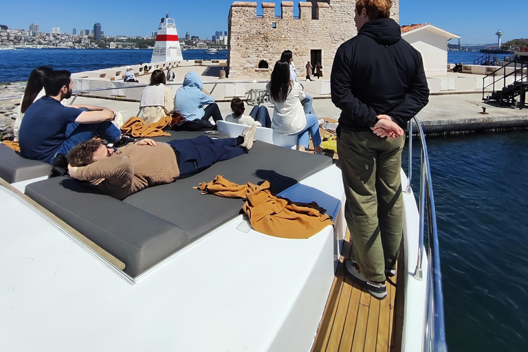 Istanbul: Morning Bosphorus Yacht Cruise w/Turkish Breakfast