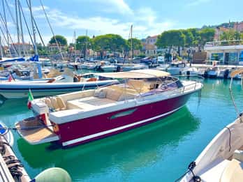 Saint-Jean-Cap-Ferrat: French Riviera Luxury Cruise