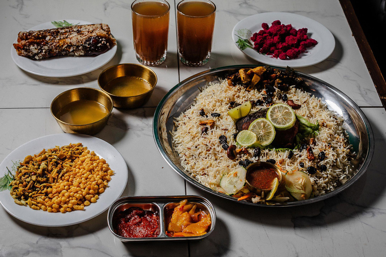 Mombasa: Sultan's Spoon Food Tour with 15+ Tastings