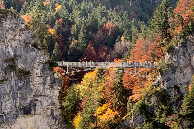 Excursion au château de Neuschwanstein, au château de Linderhof et à OberammergauVisite du château de Neuschwanstein, du palais de Linderhof et d&#039;Oberammergau