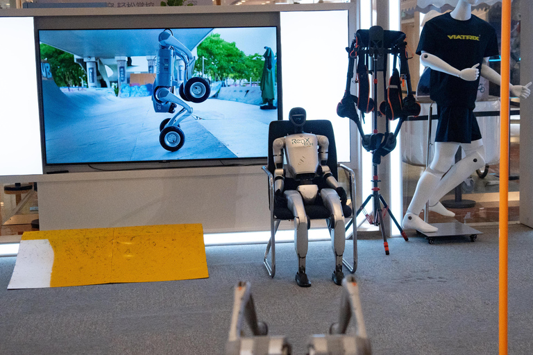 上海：最新日常科技，包括机器人、电动汽车和无人机标准套餐（含无人机送货体验）