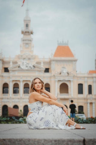 Ho Chi Minh City: Sunrise or Sunset Photoshoot at 2-3 Spots