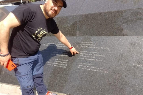 Medellín: Pablo Escobar Express Private Tour