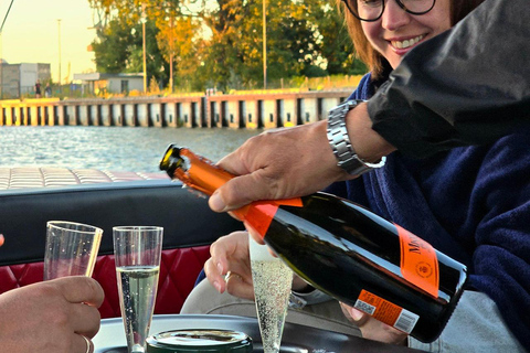 Gdańsk: Eko Rejs po Motławie o zachodzie słońca z Prosecco