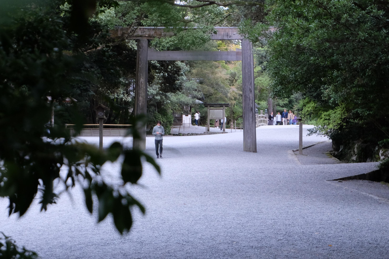 Uma viagem para visitar o Grande Santuário de Ise e conhecer a cultura Ama