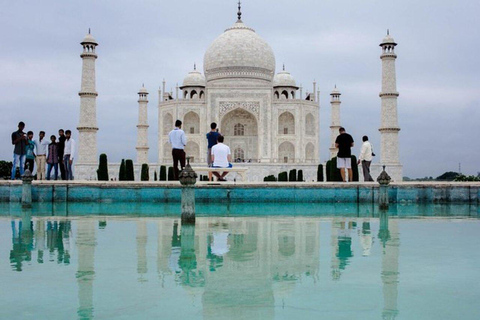 From Delhi: Private 5-Day Golden Triangle TourOption 3: Tour Guide + Transfer + Meals + 4-Star Hotel