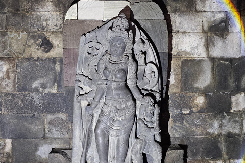 Borobudur Climb-Up & Prambanan Journey with Licensed Guide Borobudur Climb-Up & Prambanan Journey with Licensed Guide