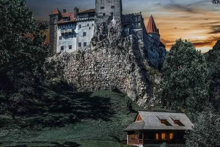 Brașov: Peles, Bran, Rasnov, & Valea Cetatii Day Trip