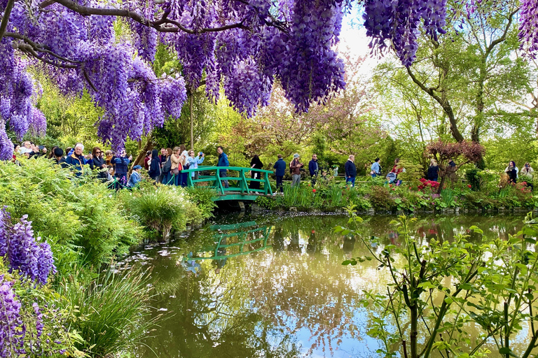 Giverny Half-Day Small-Group Tour from Paris – Max 7 Guests Giverny trip with Hotel Pick up