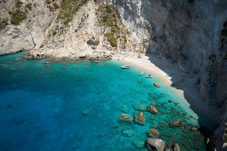 Zakynthos: Shipwreck Beach and Blue Caves Boat Tour Zakynthos: Shipwreck Beach and Blue Caves Boat Tour