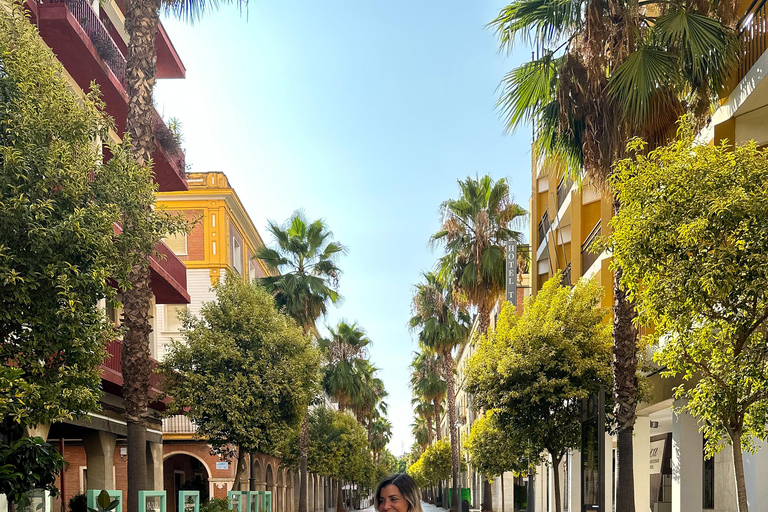 Huelva Photo Tour: Plaza de las Monjas to Muelle del Tinto Huelva Photo Tour: From Plaza de las Monjas to Muelle del Tinto