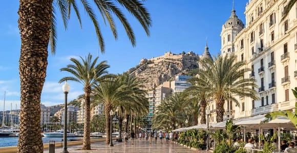 From Benidorm: Alicante City, Beach & Santa Bárbara Castle