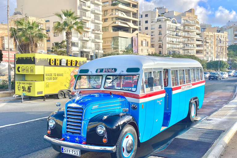 Valletta: ônibus vintage de domingo para Marsaxlokk