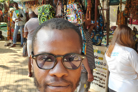 Maputo: City Tour with Seafood Lunch experience full day