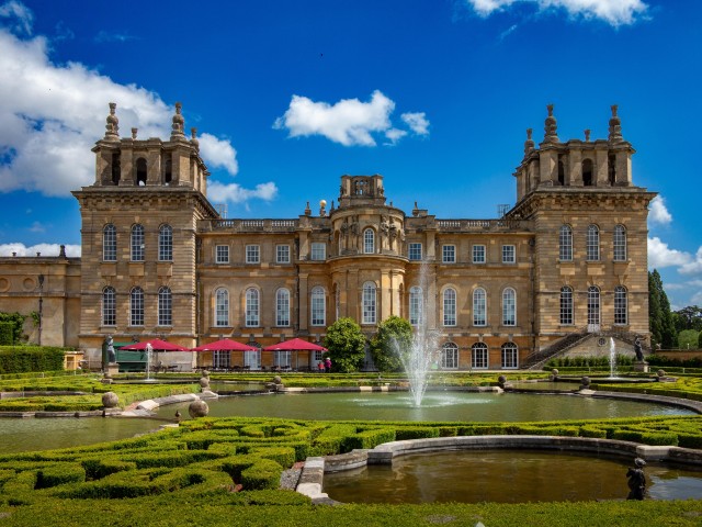 Visit Churchill Tour at Blenheim Palace in Combe
