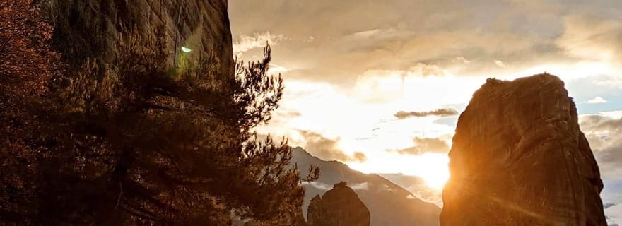 Météores au coucher du soleil : visite avec guides locaux (petit groupe)