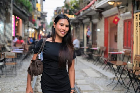 Hanoi: Train Street & Hidden Streets Private Photoshoot - Image 2