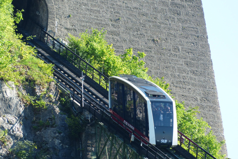 Wien: Salzburg Ganztagestour mit Guide und Festungsbahn