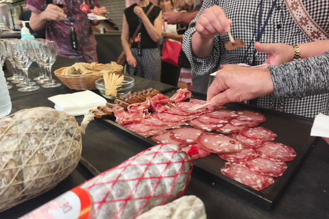 Lyon: Halles de Lyon Paul Bocuse Food Tour with a local