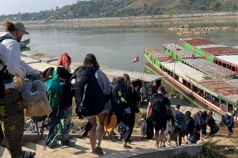 Langzaam Baot naar Loas (Luangprabang) vanuit Chiangrai 2 dagen