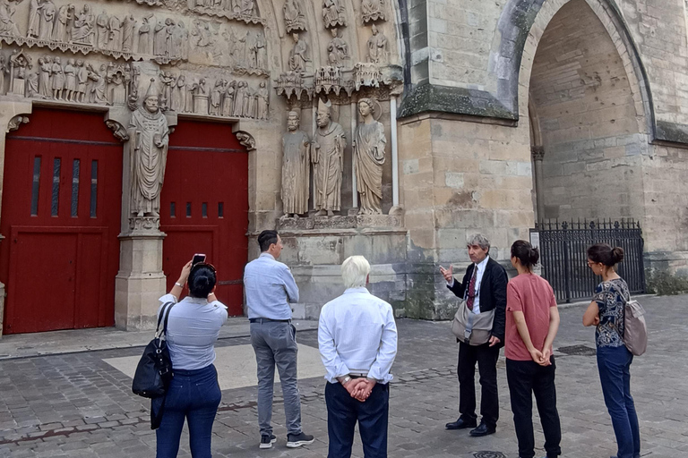 من باريس كاتدرائية ريمس وقبو الشمبانيا وتذوق الشمبانيا