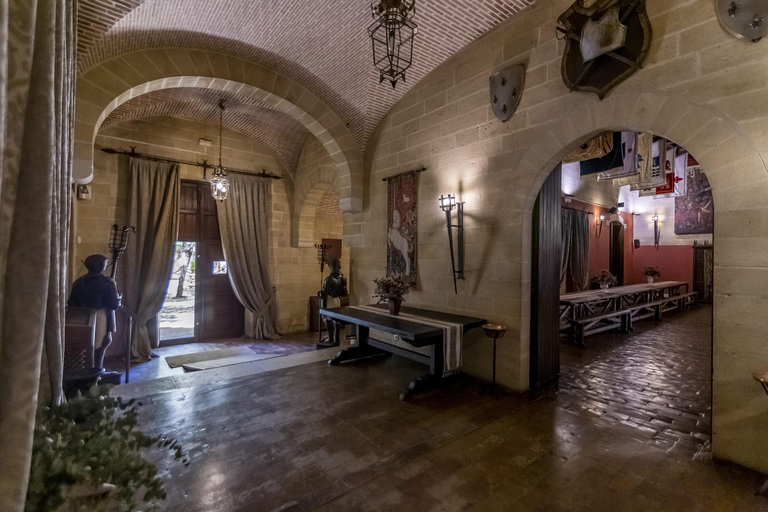 Visita guidata al Castello di Almodovar con ingresso inclusoVisita guidata al Castello di Almodovar con biglietto d&#039;ingresso incluso