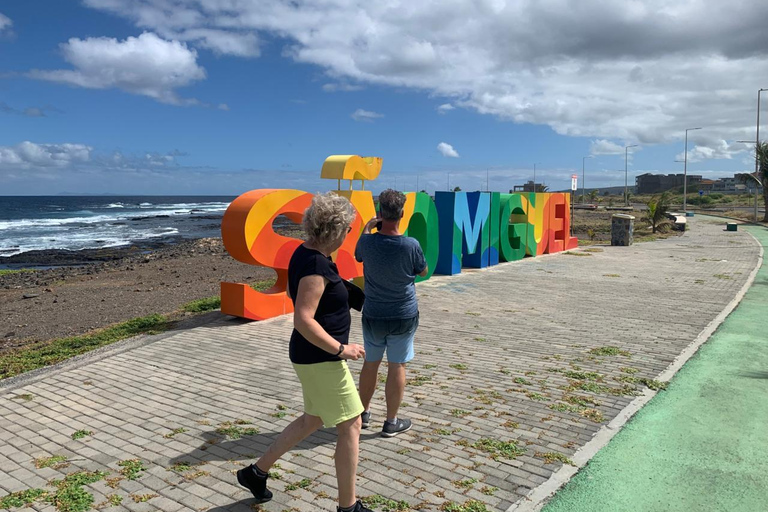 Authentic Santiago: Community Route to Tarrafal Beach Authentic Santiago: Communities to Tarrafal Beach