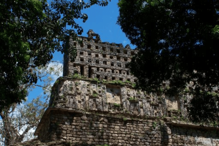 San Cristóbal: Excursión de 3 días en balsa con cascadas y ruinasCabina con baño compartido