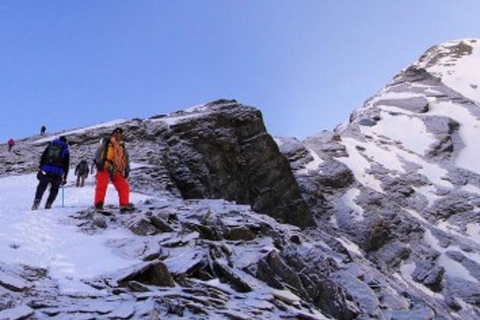 Wspinaczka na szczyt Yubra Himal