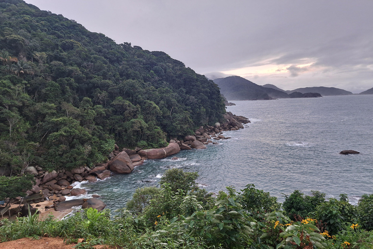 Trekking Juatinga Crossing na zielonym wybrzeżu Paraty