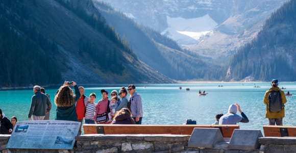 Banff Lake Louise & Johnston Canyon/ Moraine Lake Half Day