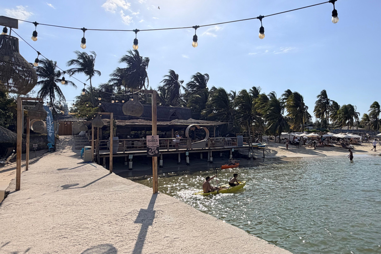 Cartagena: Palmarito Beach Day Trip with Lunch & Drinks