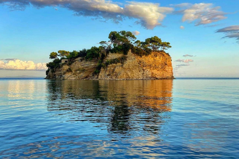 Agios Sostis harbour: Rent your own boat! Agios Sostis Harbour! Rent a boat and spot the turtle