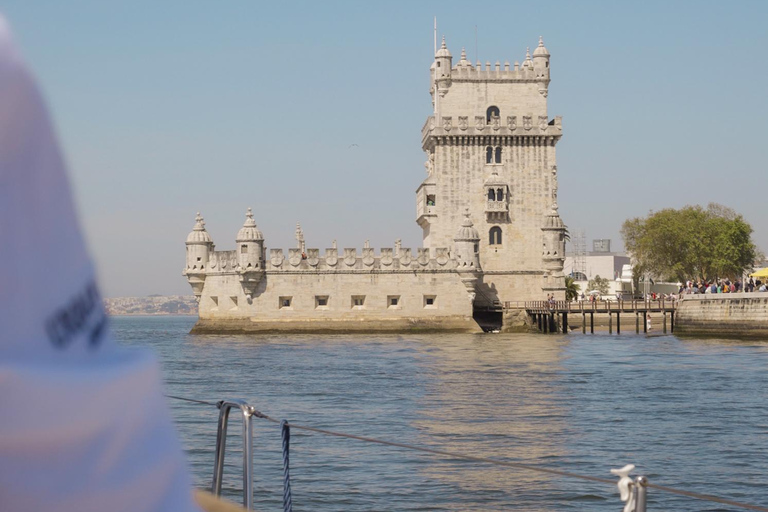 Lisbon 2 Hours Sailing Day Tour and Cruise With Drinks Lisbon: 2H Sailing Day and Cruise Tour