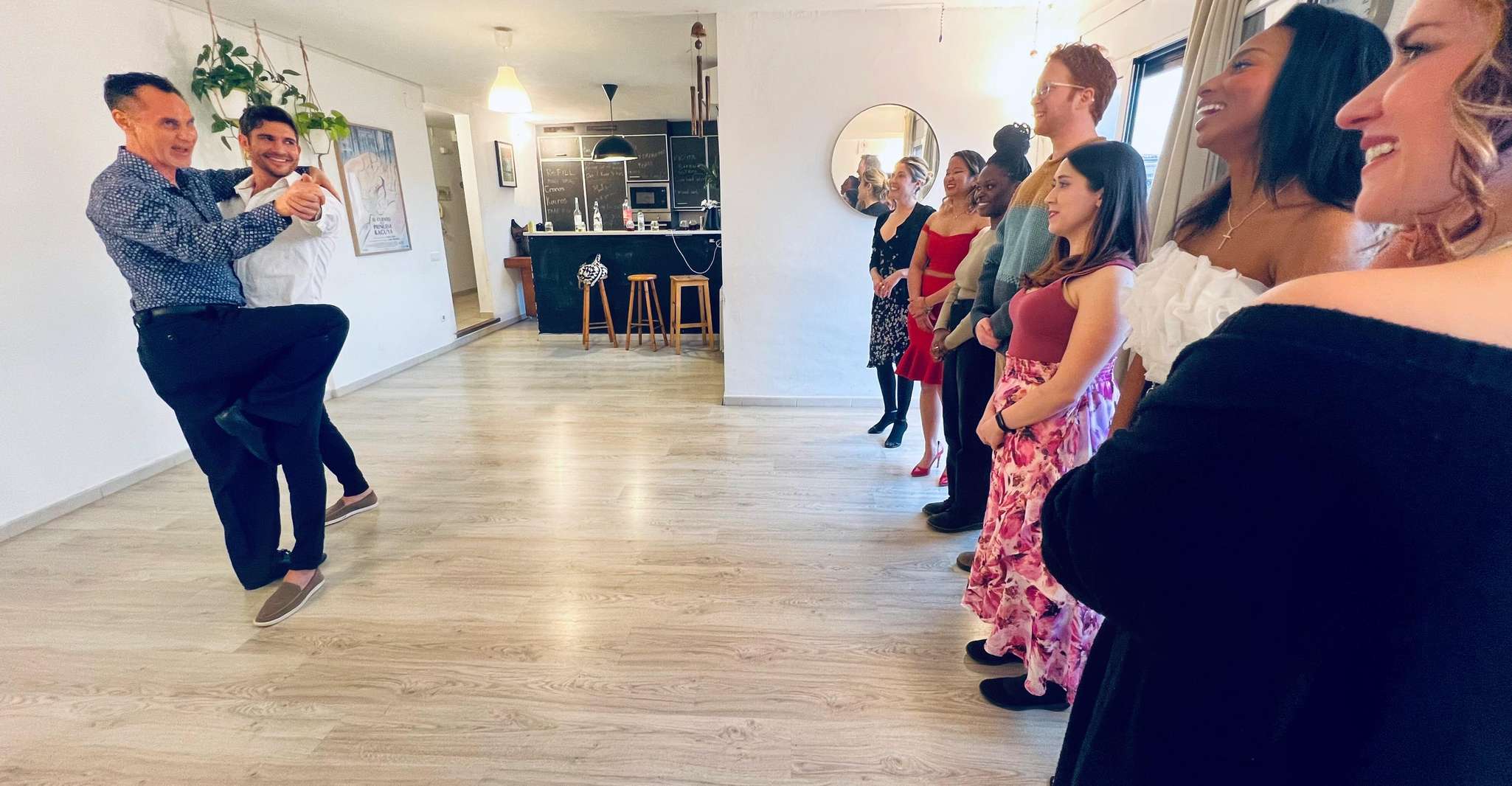 Barcelona: Tango Lesson with Drinks and Video photo 15