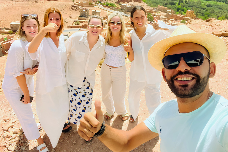 Marrakech or Fes: 4-Day Desert Tour to Erg Chebbi Dunes 4D3N Desert Tour Fez to Marrakech (Luxury Accommodations)