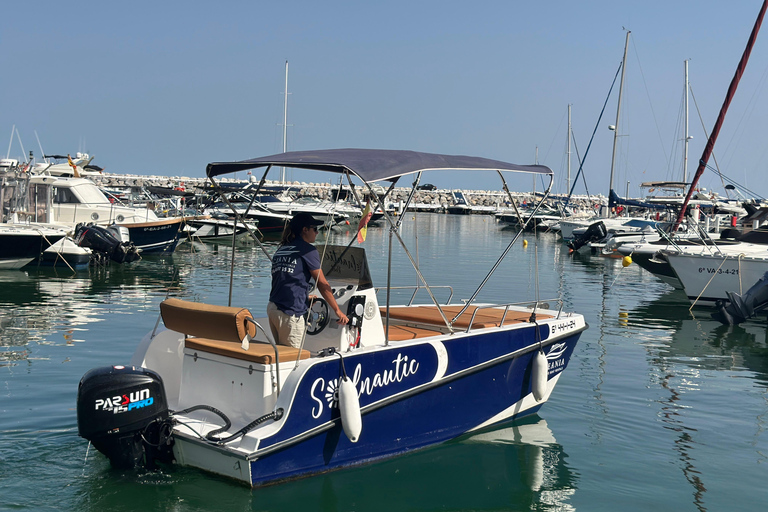 ماربيا: تأجير قوارب بدون ترخيص لمشاهدة الدلافينإيجار لمدة 30 دقيقة