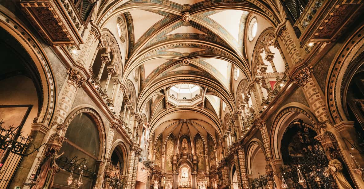 Afbeelding 2 van Barcelona: Montserrat, tandwielbaan, Zwarte Madonna en wijnmakerij