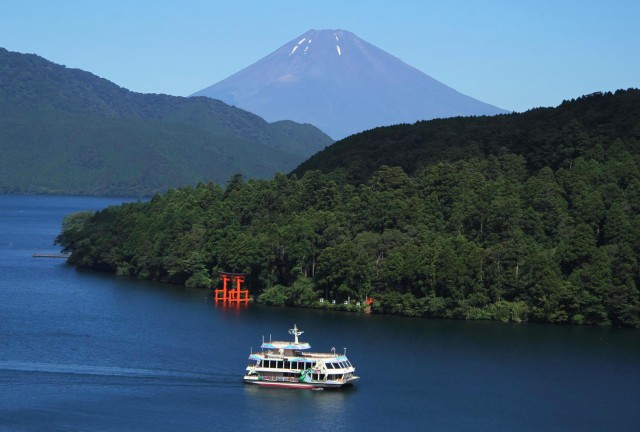 Tokyo: Hakone & Mt Fuji Area Guided Tour with Buffet Lunch