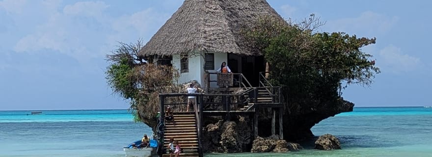 Zanzibar : le restaurant The Rock et la grotte Salaam