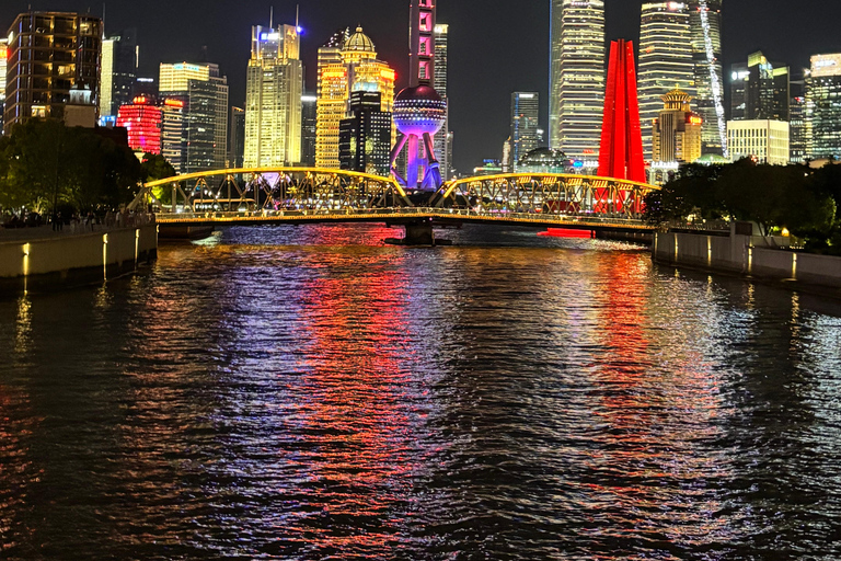 Shanghai: North Bund & Suzhou River Night Tour & Photograph