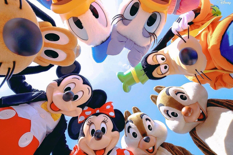 Shanghai: Disneyland Entry Ticket with Optional Fast Pass 1-Day Parent-Child Ticket (2 Adults + 1 Child Aged 3–11)