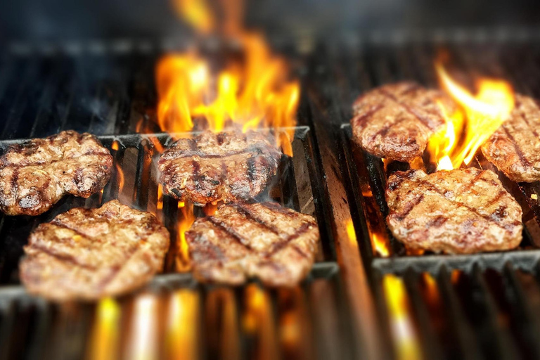 Djerba: cena tradicional a la barbacoa con los lugareñosDjerba: Cena tradicional a la barbacoa con los lugareños