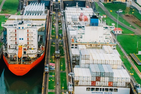 Panama City: Canal, Casco Antiguo, and Amador Tour