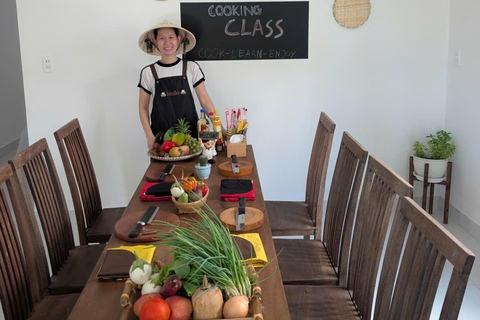 Hoi An: Authentic Vietnamese Cooking Class & Market Tour Hoi An: Sunset Cooking Class (No Market Tour)