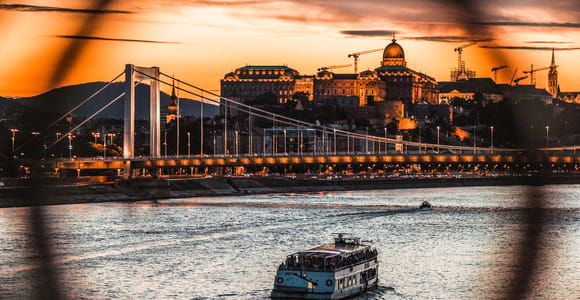Budapest: City Highlights Sightseeing Cruise