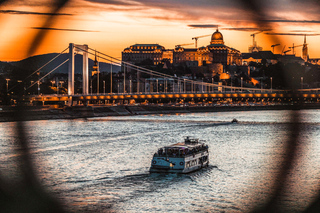 Budapest: City Highlights Sightseeing Cruise