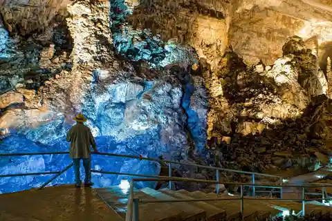 Taxco, grottes de Cacahuamilpa et Cuernavaca : visite d'une jounée