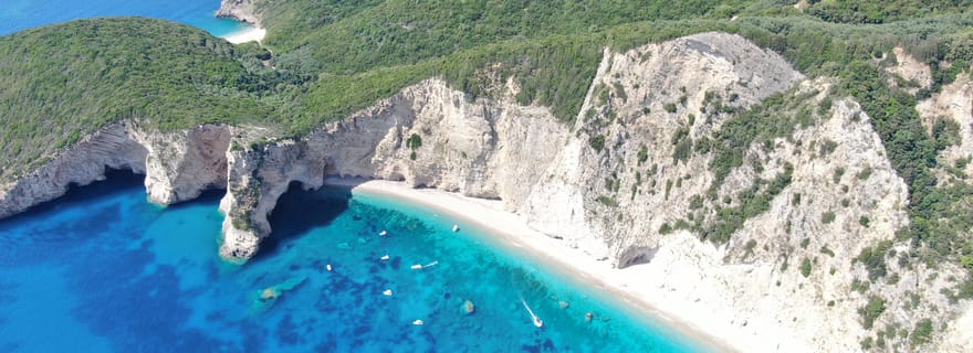 Corfou, mini-croisière à Paleokastritsa : grottes bleues et paradis !